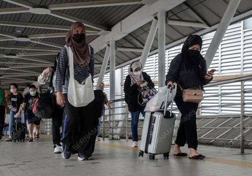 WARGA KOTA PULANG KE KAMPUNG