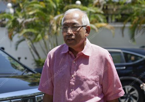 DATUK SERI MAHDZIR KHALID