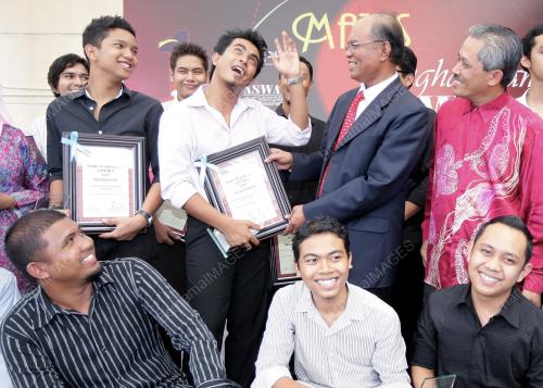 KAMARUDDIN SIARAF