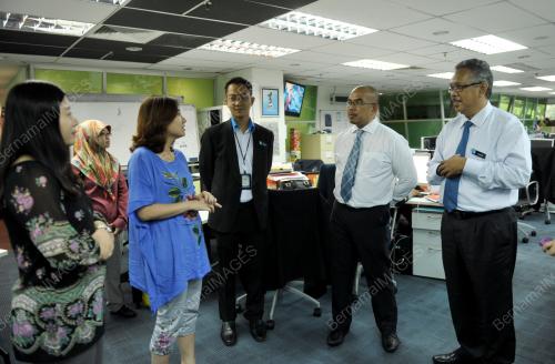 KL23_29102013_LAWATAN