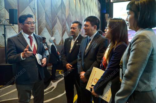 TAN SRI AZAM BAKI