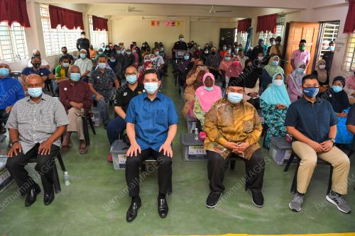 DATUK SERI MOHAMED AZMIN ALI 