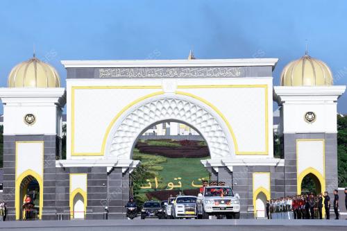 ISTIADAT KEBERANGKATAN BALIK YANG DI-PERTUAN AGONG KE-16