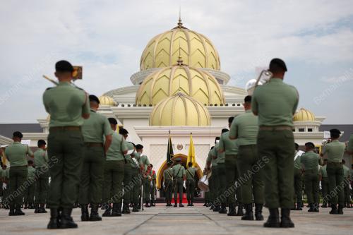 RAPTAI ULANG TAHUN KEPUTERAAN AGIONG