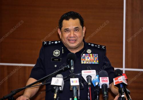 DATUK HUZIR MOHAMED