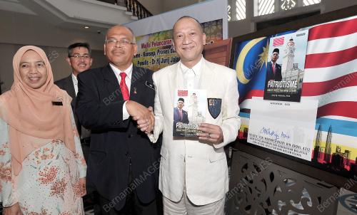 KL23_30082016_BUKU