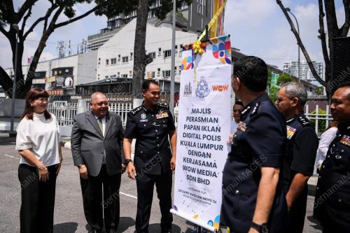 DATUK AZRY AKMAR AYOB