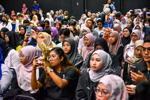 HANNAH YEOH