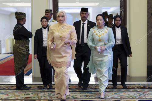 ISTIADAT PERTABALAN YANG DIPERTUAN AGONG KE-17