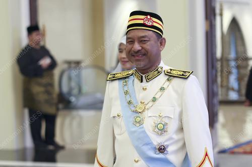 ISTIADAT PERTABALAN YANG DIPERTUAN AGONG KE-17