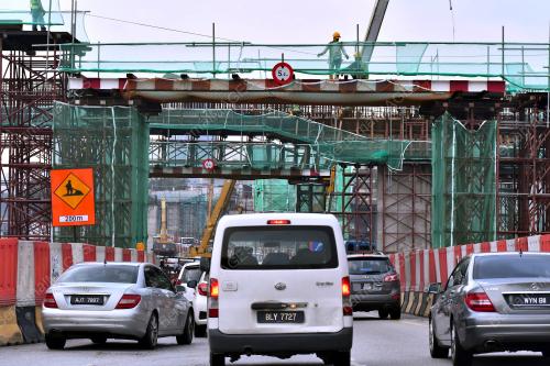 PEMBINAAN LEBUHRAYA