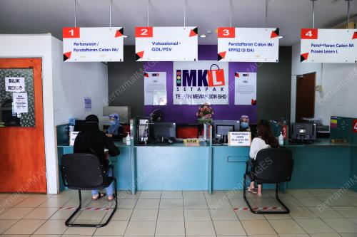 SEKOLAH MEMANDU DIBENAR OPERASI