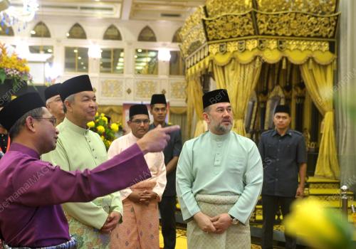 KL24_02052017_AGONG