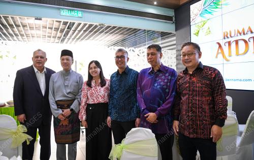 TENGKU DATUK SERI ZAFRUL ABDUL AZIZ