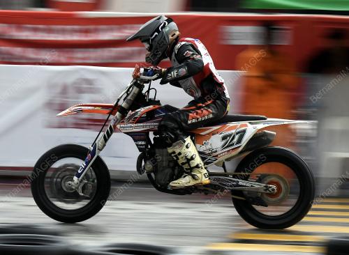 KL24_02122018_SUPERMOTO