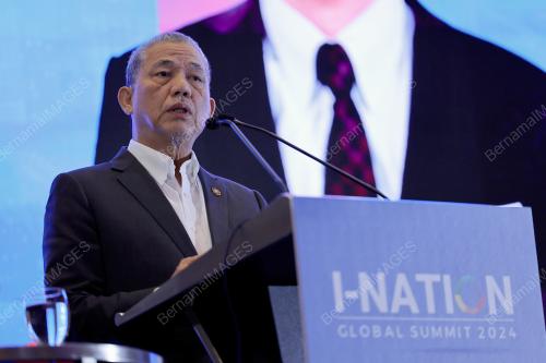 DATUK SERI FADILAH YUSOF