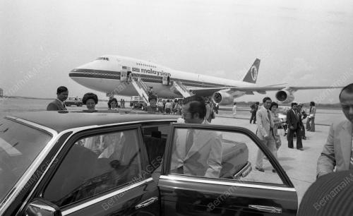 PESAWAT MAS BOEING 747