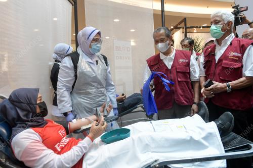 TAN SRI MUHYIDDIN YASSIN