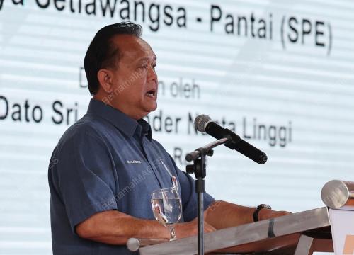 DATUK SERI ALEXANDER NANTA LINGGI