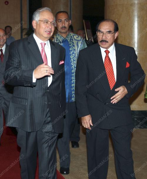 MOHD NAJIB TUN ABDUL RAZAK