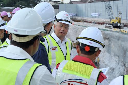 KL24_04012013_PM_TINJAU_MRT