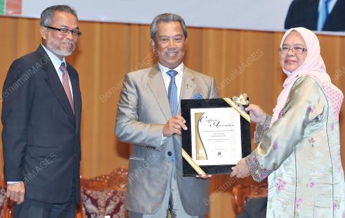 KL24_04042012_PELANCARAN