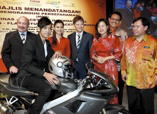 HENG SEAI KIE