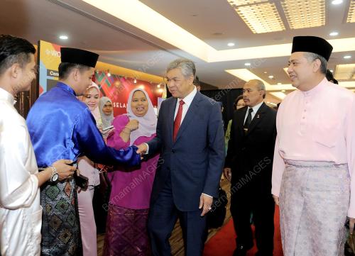 KL24_04082016_MEDIA_PRIMA