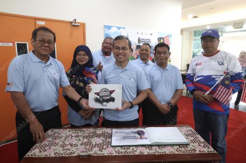 FAHMI FADZIL