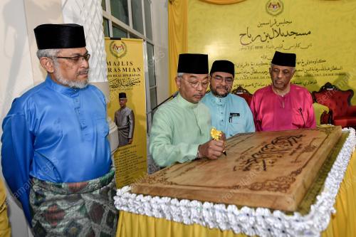 KL24_04102019_AGONG_BN201910033205