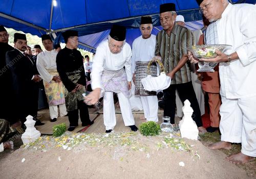 KL24_05092012_JENAZAH