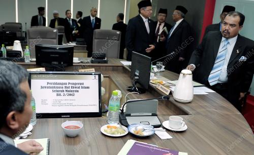 KL24_05112012_JAMIL_KHIR
