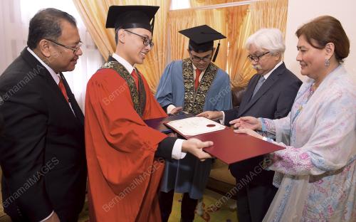 KL24_05112016_KONVO_UKM