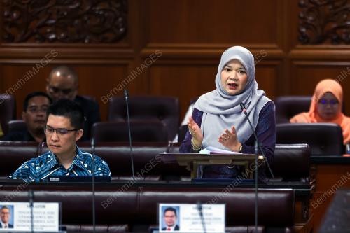 FADLINA SIDEK