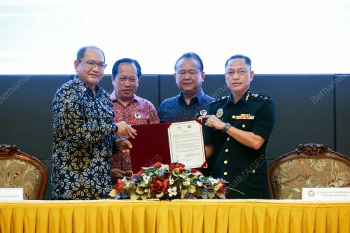 DATUK SERI ALEXANDER NANTA LINGGI