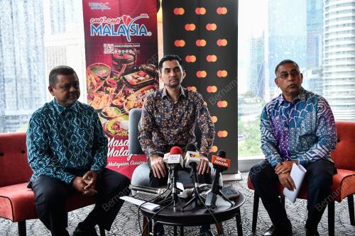 KHAIRUL FIRDAUS AKBAR KHAN