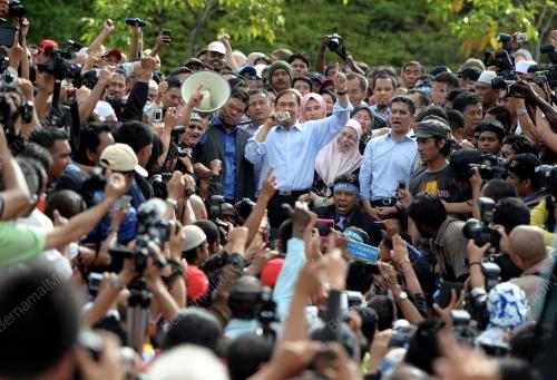 KL24_09012012_ANWAR