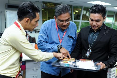 KL24_09012017_AIR_ASIA