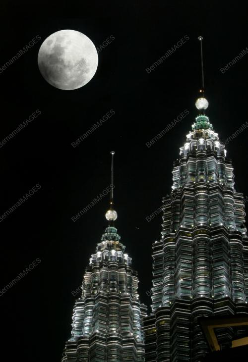GERHANA BULAN PENUMBRA