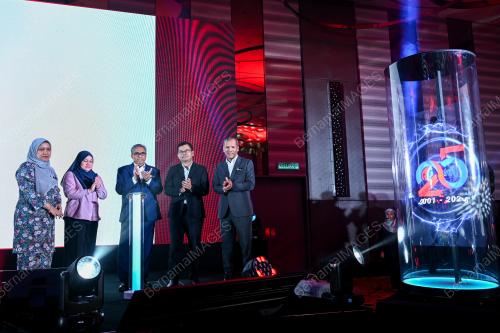 TAN SRI SHAMSUL AZRI ABU BAKAR