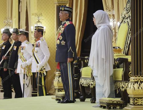 AL-SULTAN ABDULLAH RI'AYATUDDIN AL-MUSTAFA BILLAH SHAH