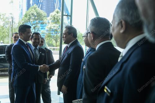 DATUK SERI MOHAMED AZMIN ALI