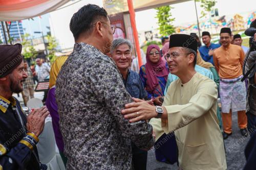 FAHMI FADZIL