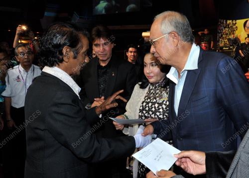 KL24_11112012_ARTIS4
