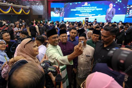 DATUK SERI DR ZAMBRY ABDUL KADIR