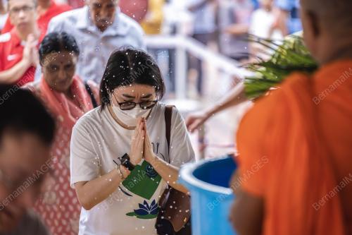 HARI WESAK