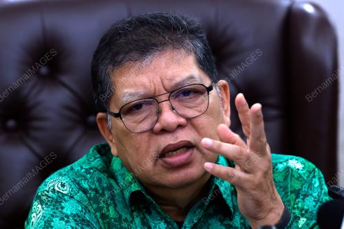 TAN SRI JOHARI ABDUL