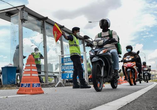 OPERASI KHAS PENGUATKUASAAN (OPS MERAH) TERHADAP PENUNGGANG MOTOSIKAL MENJALANKAN PERKHIDMATAN P-HAILING