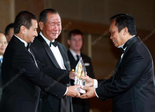 TUANKU MIZAN ZAINAL ABIDIN