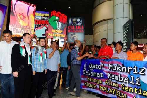 KL24_12122012_MUKHRIZ